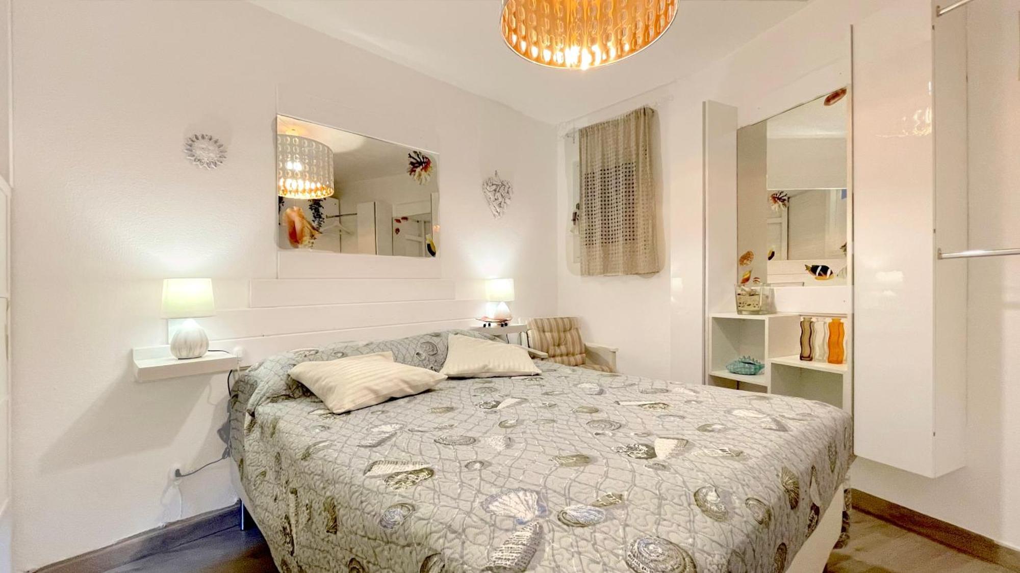 Deluxe Apartments In ポルト・ロトンド エクステリア 写真