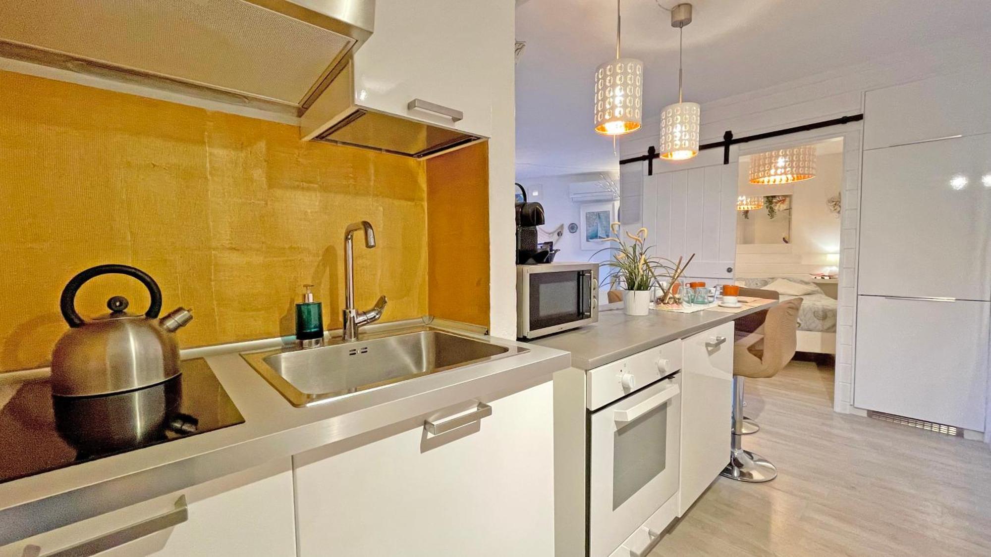 Deluxe Apartments In ポルト・ロトンド エクステリア 写真