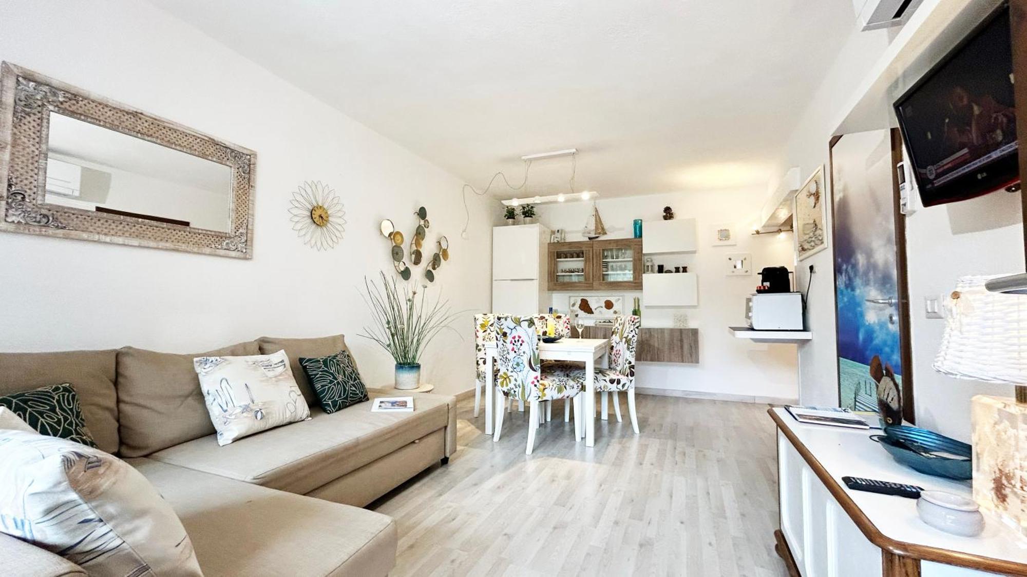 Deluxe Apartments In ポルト・ロトンド エクステリア 写真